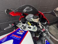 HONDA CBR1000RR Fireblade