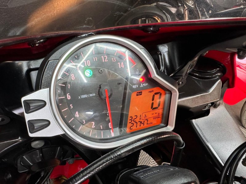 HONDA CBR1000RR Fireblade
