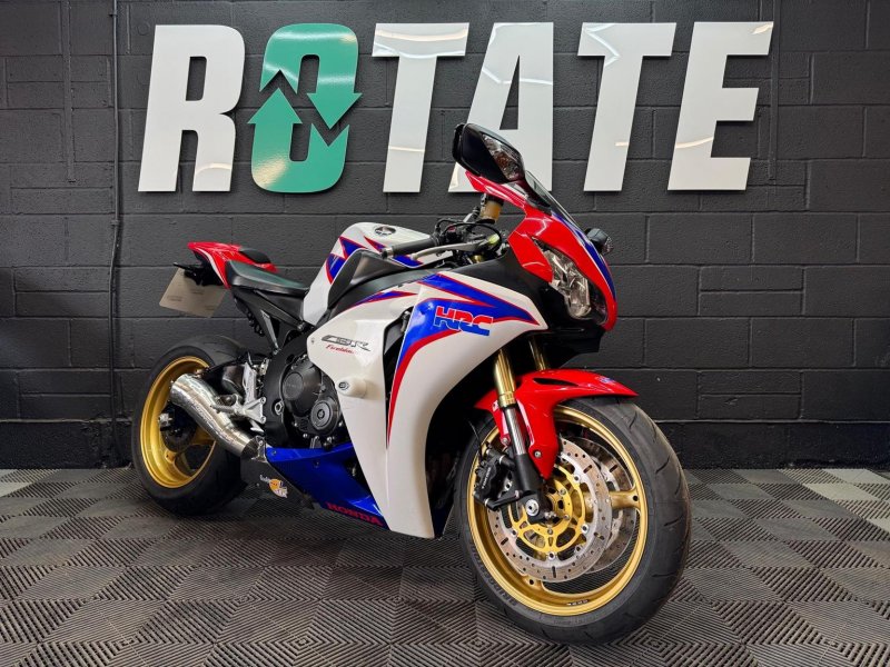HONDA CBR1000RR Fireblade
