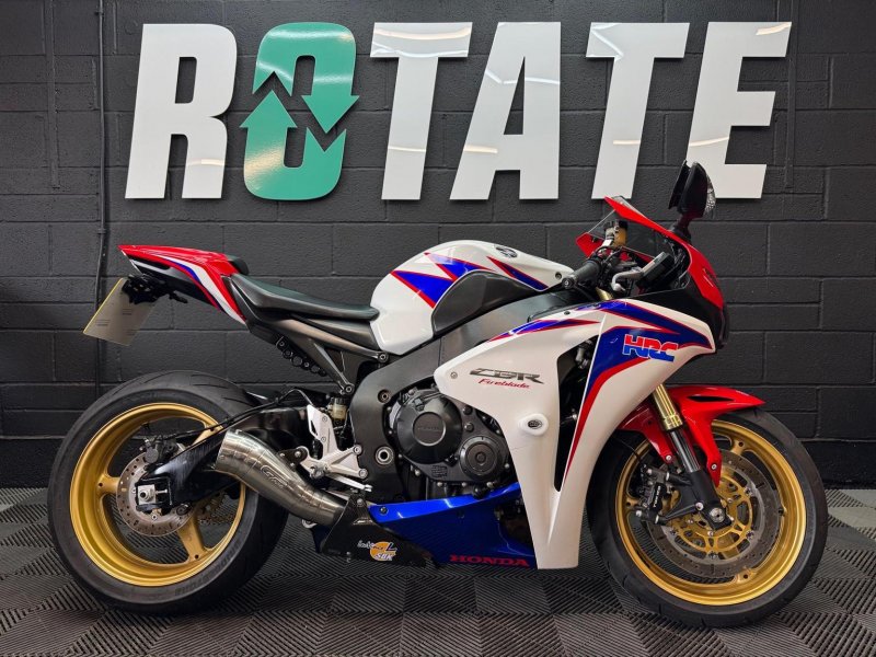 HONDA CBR1000RR Fireblade
