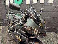 YAMAHA R1