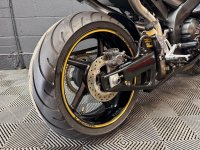 YAMAHA R1