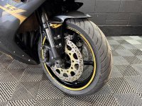 YAMAHA R1