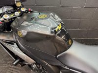 YAMAHA R1