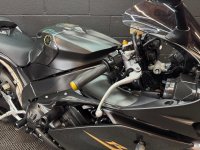 YAMAHA R1