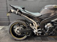 YAMAHA R1