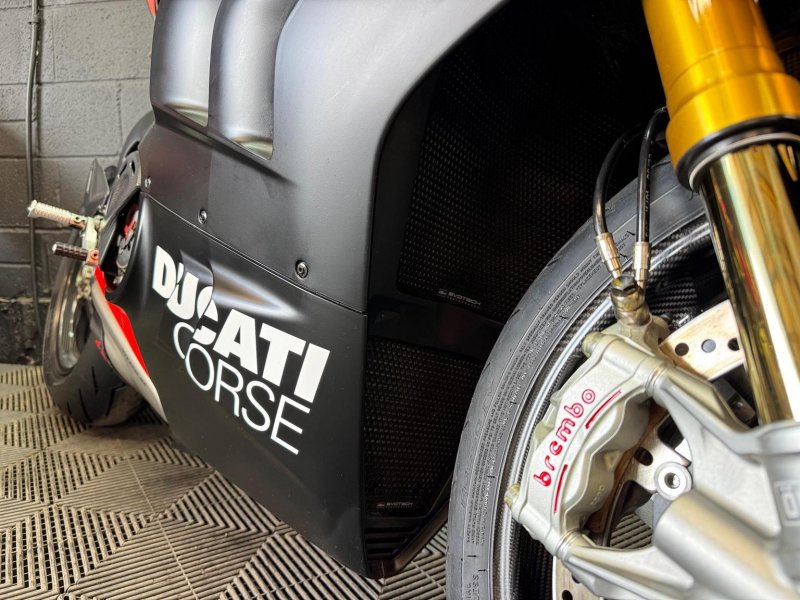 DUCATI Panigale V4