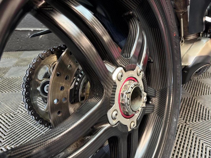 DUCATI Panigale V4