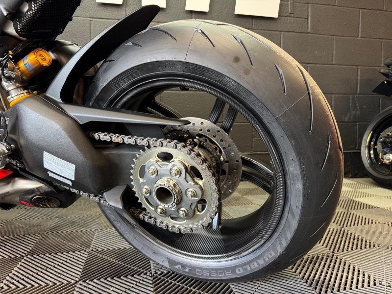 DUCATI Panigale V4