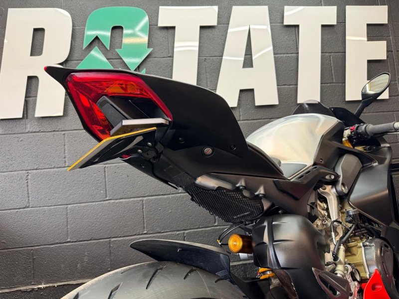 DUCATI Panigale V4