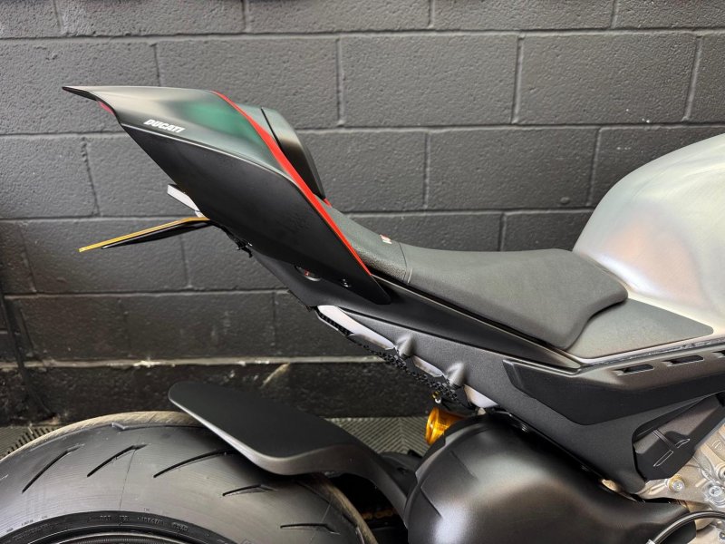 DUCATI Panigale V4