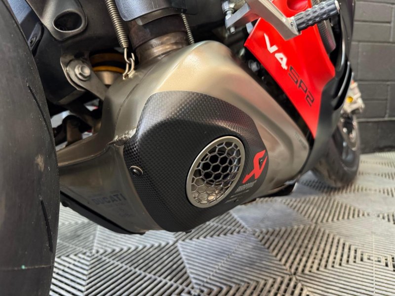 DUCATI Panigale V4