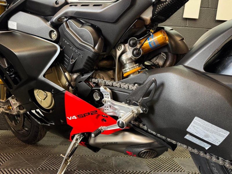 DUCATI Panigale V4
