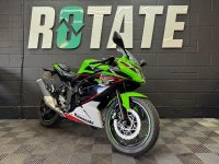 KAWASAKI Ninja 125