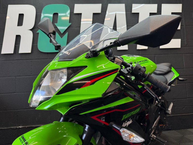 KAWASAKI Ninja 125