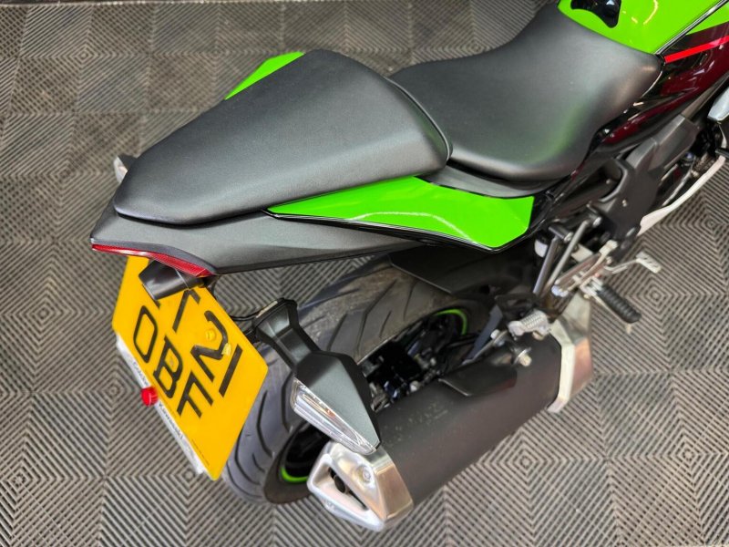 KAWASAKI Ninja 125