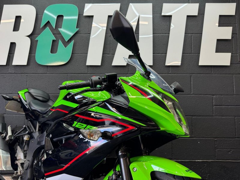 KAWASAKI Ninja 125