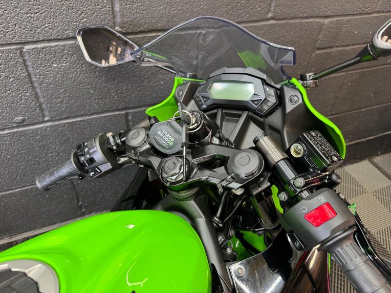 KAWASAKI Ninja 125
