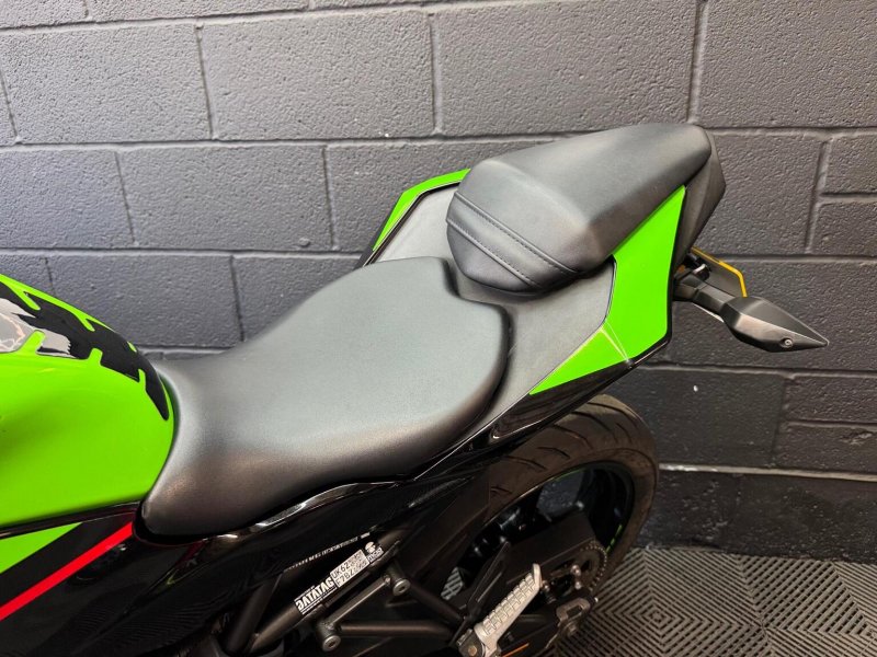 KAWASAKI Ninja 125