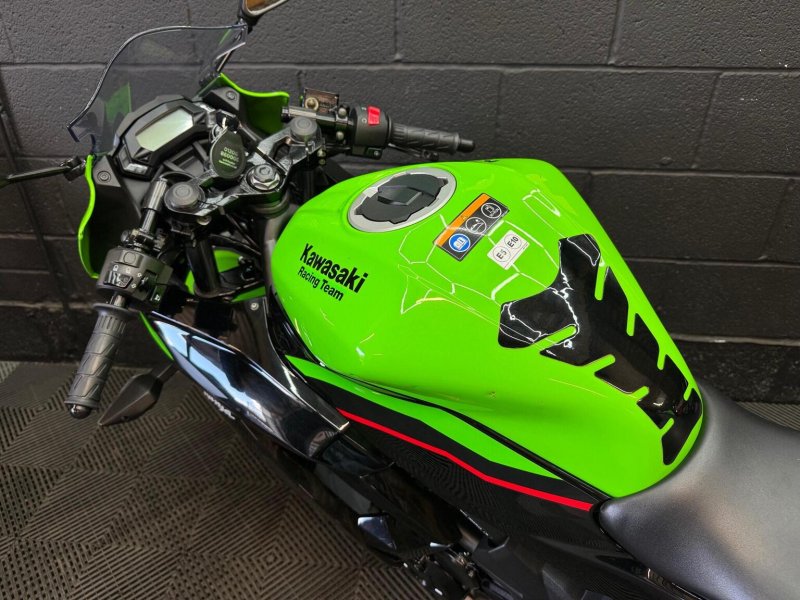 KAWASAKI Ninja 125