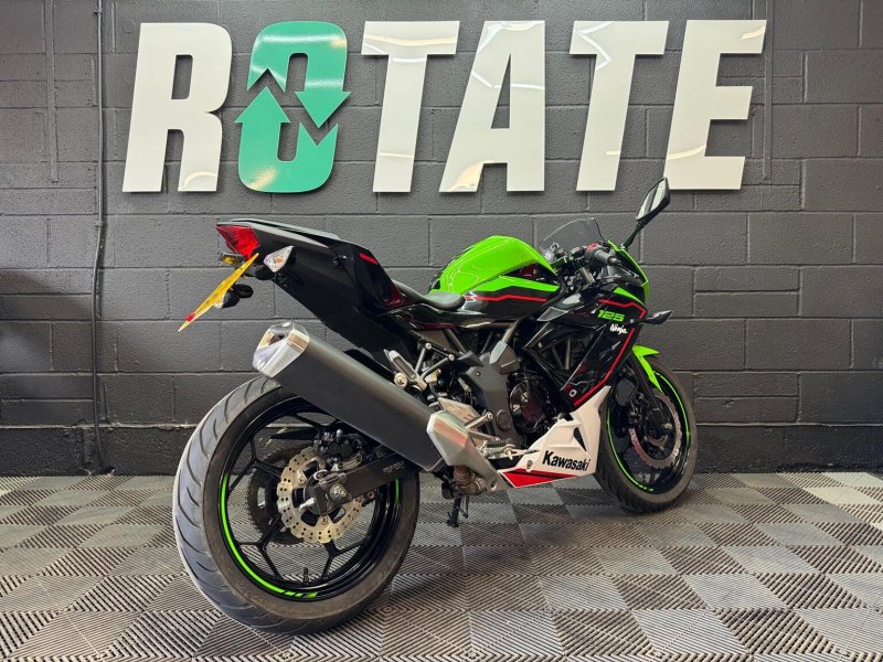 KAWASAKI Ninja 125