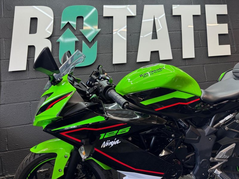 KAWASAKI Ninja 125