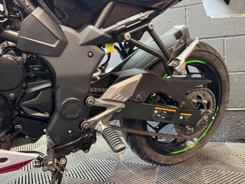KAWASAKI Ninja 125