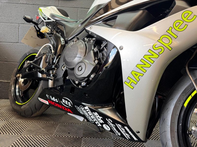 HONDA CBR600RR