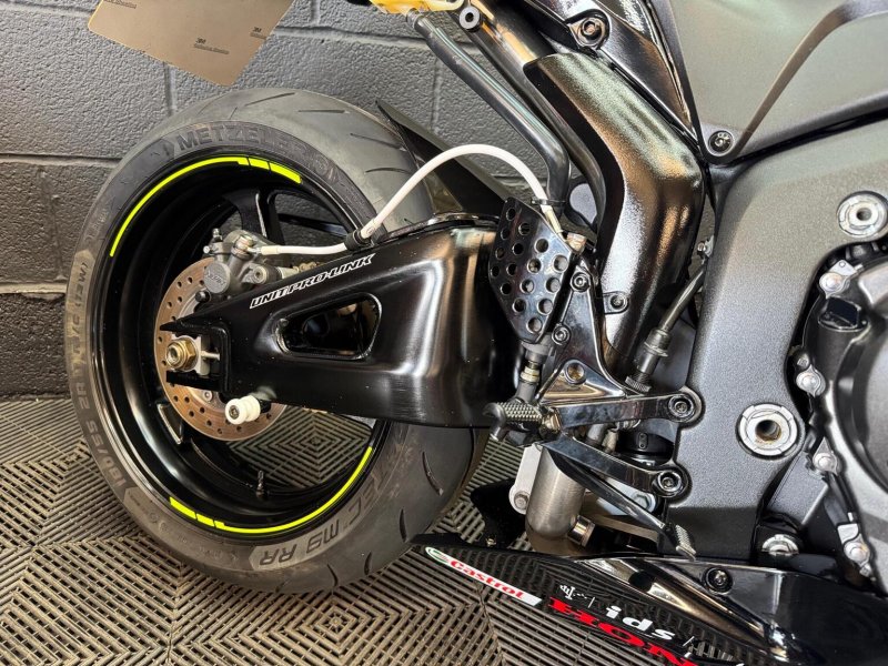 HONDA CBR600RR