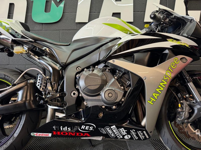 HONDA CBR600RR