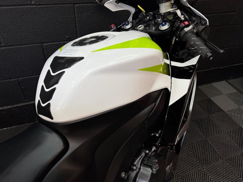 HONDA CBR600RR