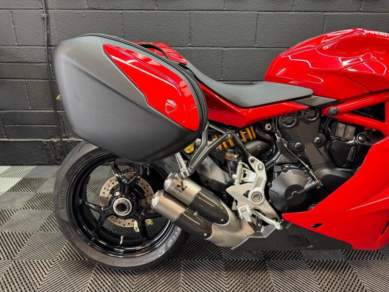 DUCATI Supersport S