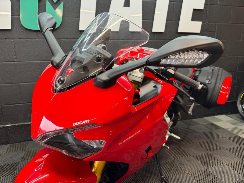 DUCATI Supersport S