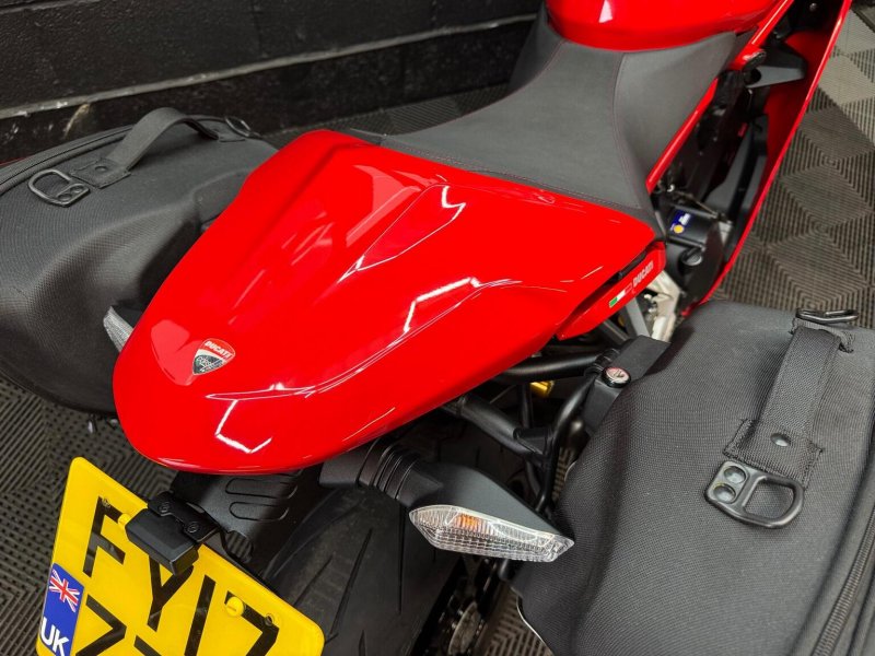 DUCATI Supersport S