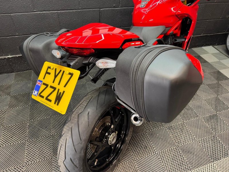DUCATI Supersport S