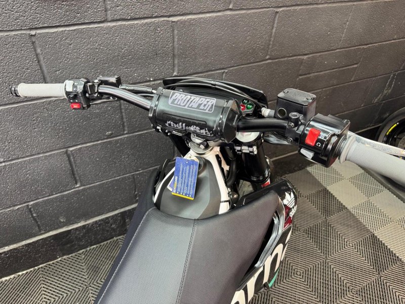 HUSQVARNA 701