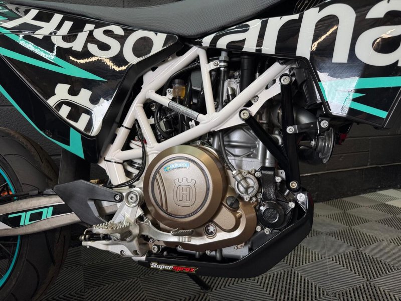 HUSQVARNA 701