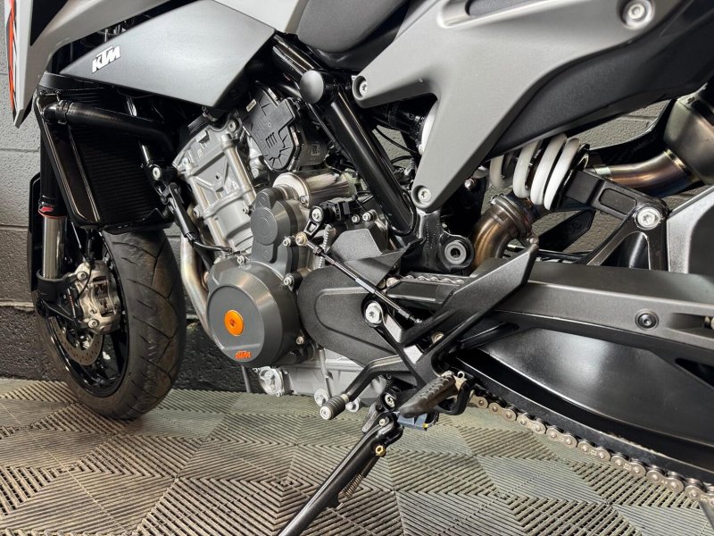 KTM 790 DUKE