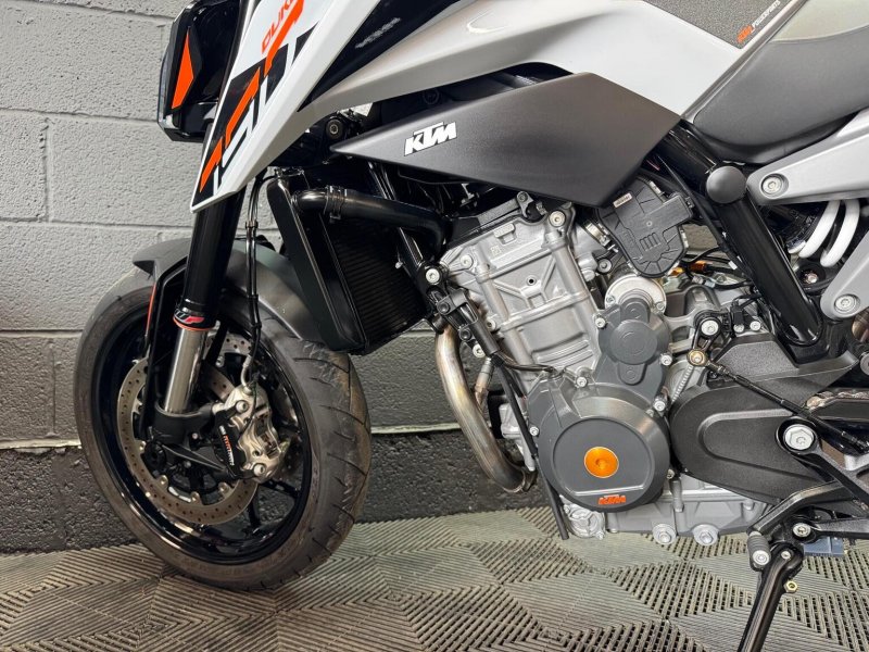 KTM 790 DUKE