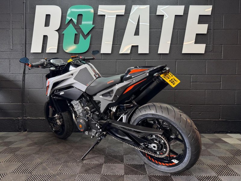 KTM 790 DUKE