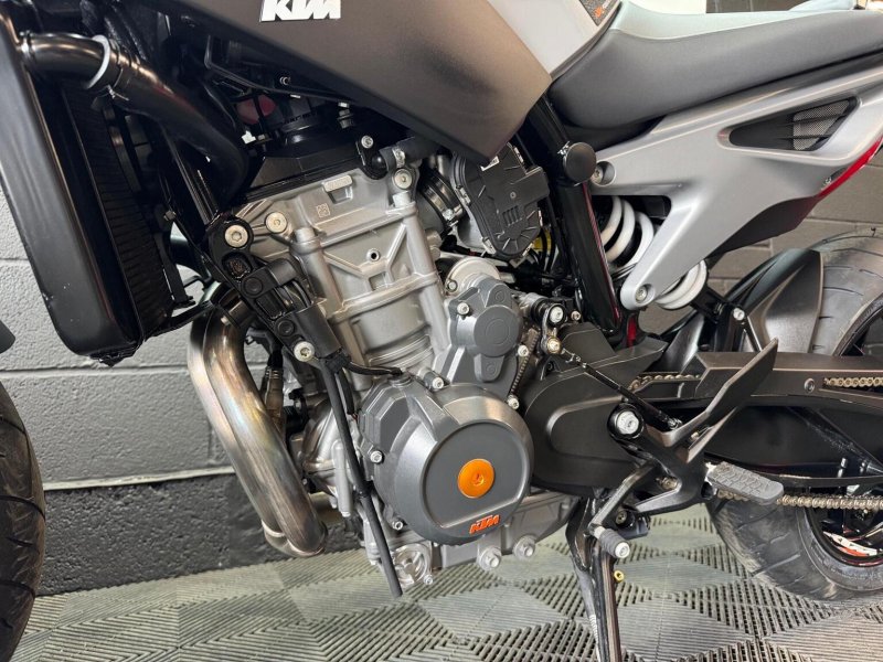 KTM 790 DUKE