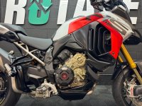 DUCATI MULTISTRADA V4