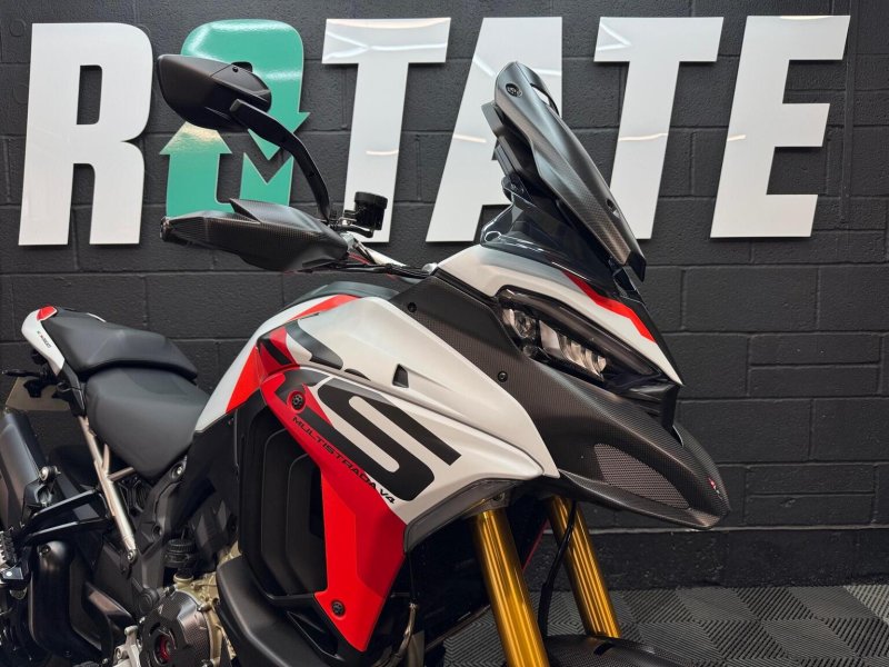 DUCATI MULTISTRADA V4