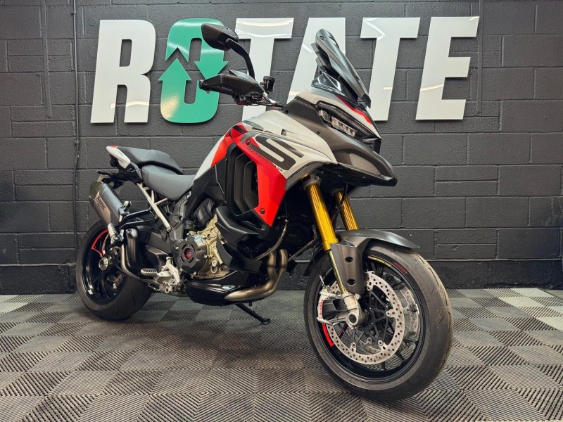 DUCATI MULTISTRADA V4