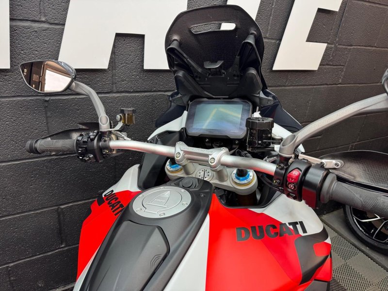 DUCATI MULTISTRADA V4