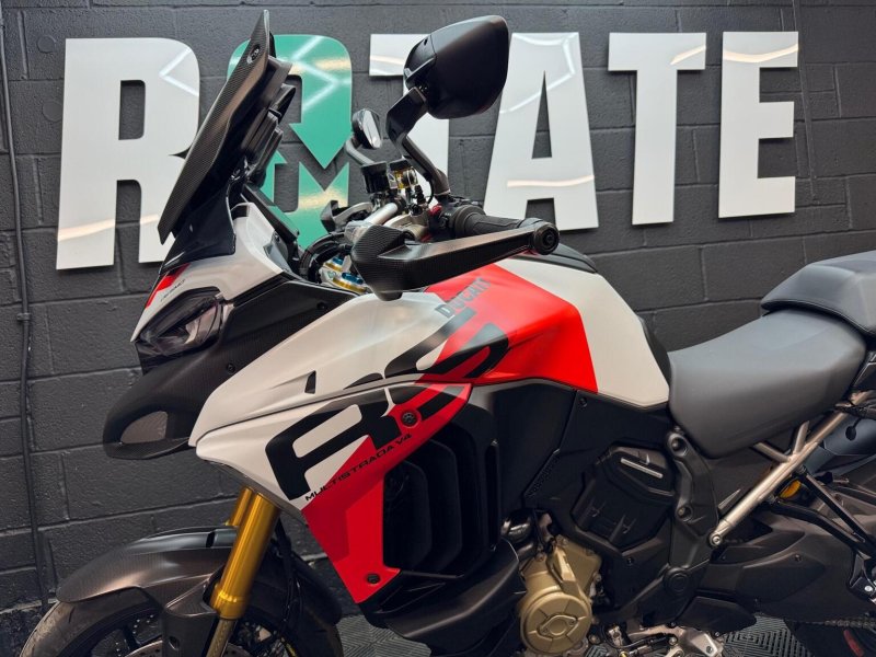DUCATI MULTISTRADA V4