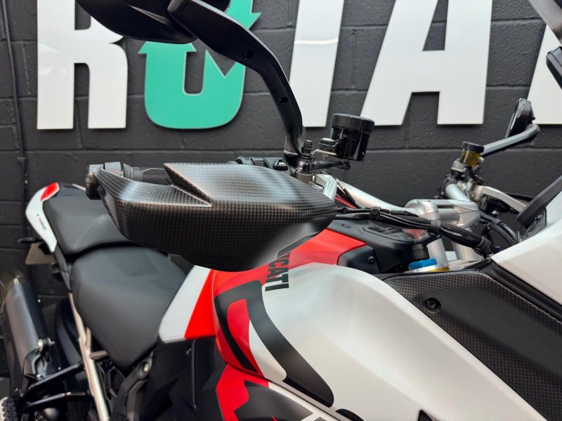 DUCATI MULTISTRADA V4