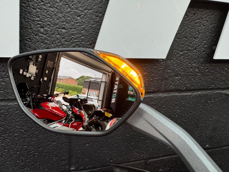 DUCATI MULTISTRADA V4