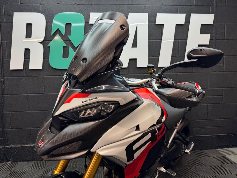 DUCATI MULTISTRADA V4