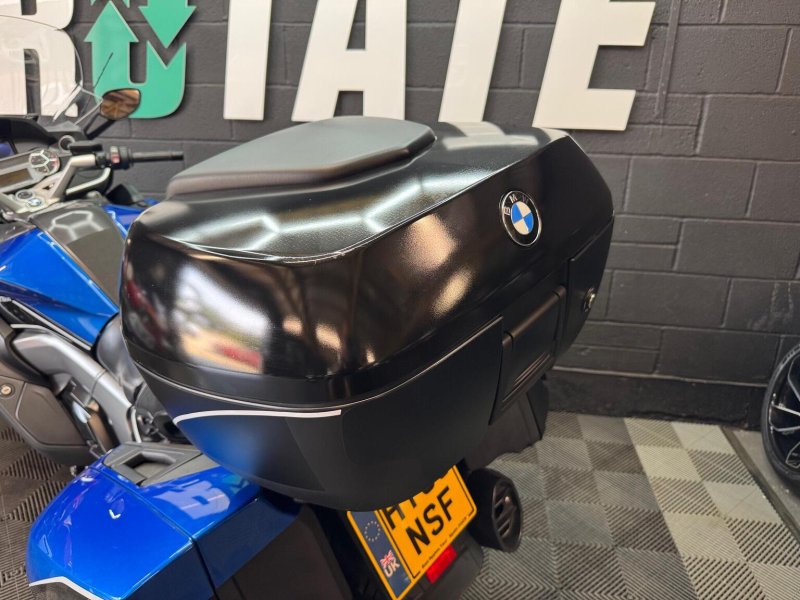 BMW K1600GT